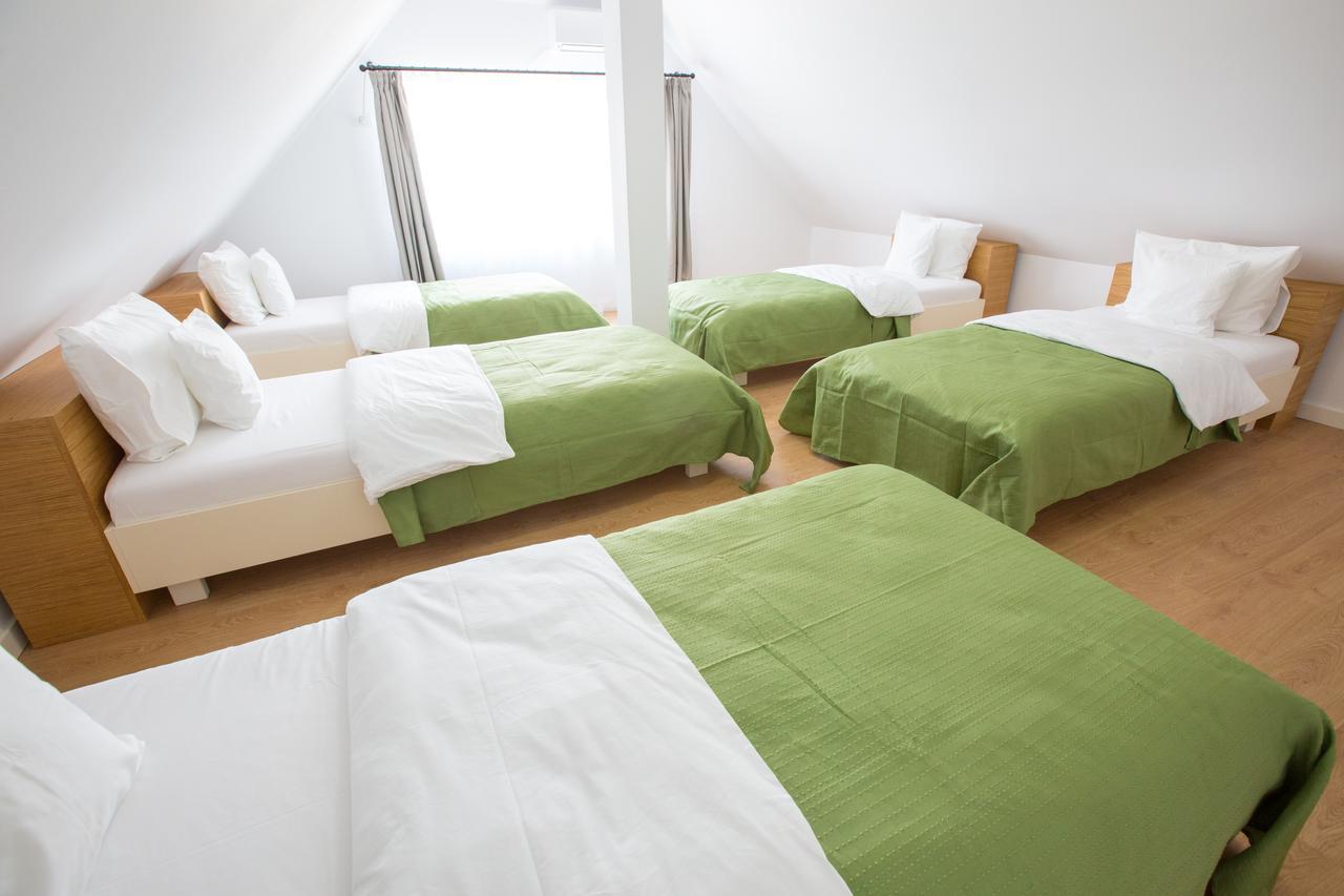 1Hotels Timisoara Bagian luar foto