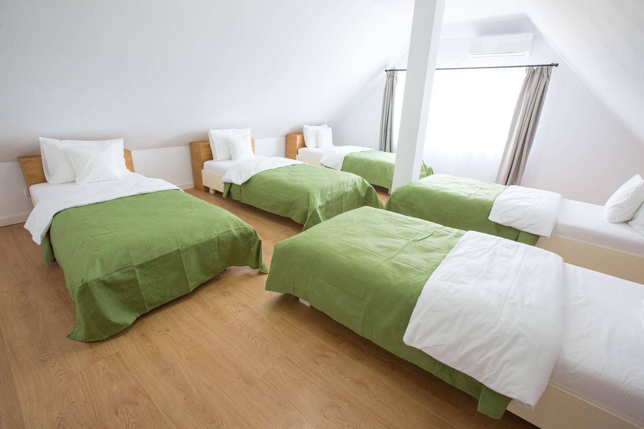 1Hotels Timisoara Bagian luar foto