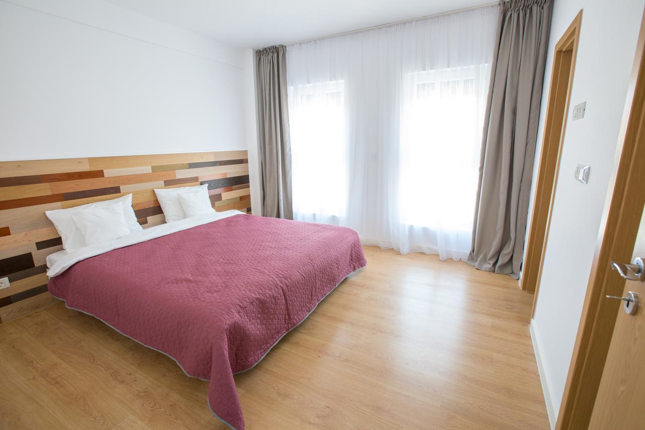 1Hotels Timisoara Bagian luar foto