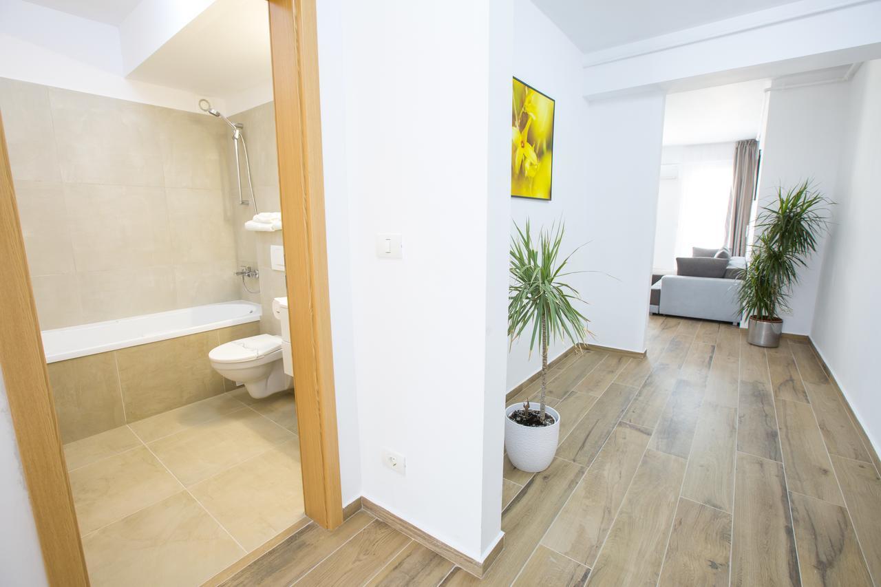1Hotels Timisoara Bagian luar foto